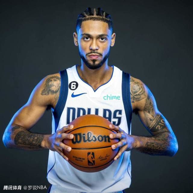 一边亲胸一边摸进内裤里视频